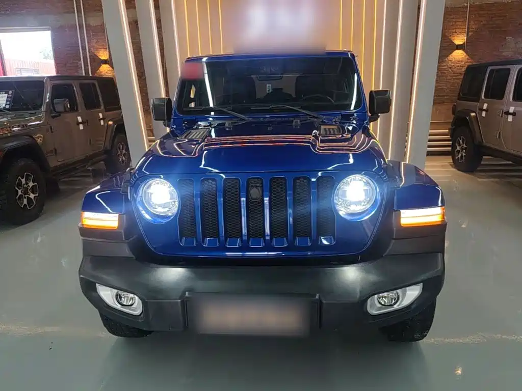Wrangler 2018 2.0T Sahara four-door version купить на сайте DeffCars