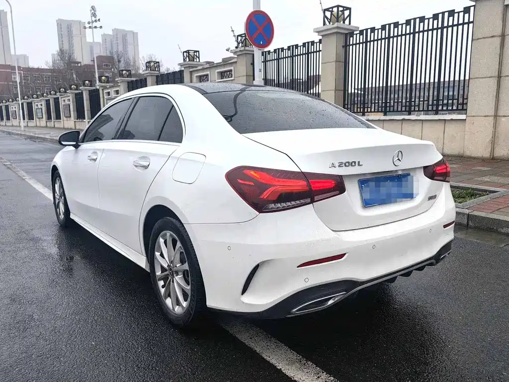 Mercedes-Benz A-Class 2022 A 200 L Sports Sedan Fashionable купить на сайте DeffCars