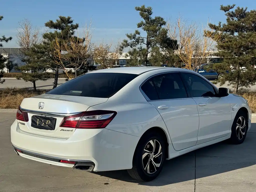 Accord 2016 2.0L Elite Edition купить на сайте DeffCars