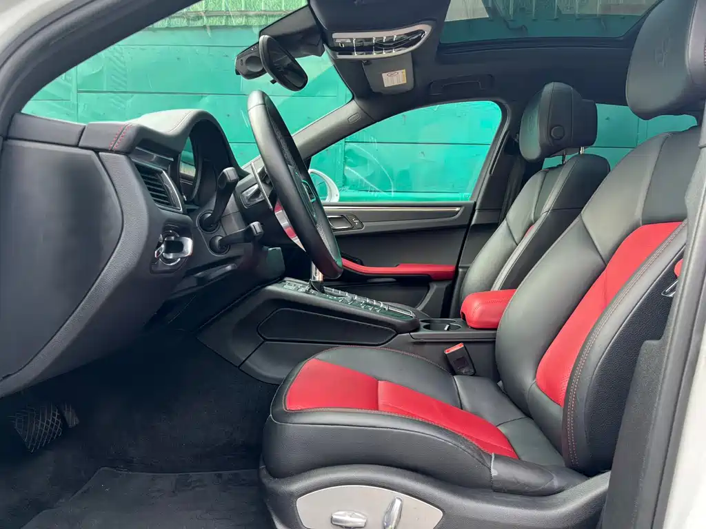 Macan 2017 Macan 2.0T купить на сайте DeffCars