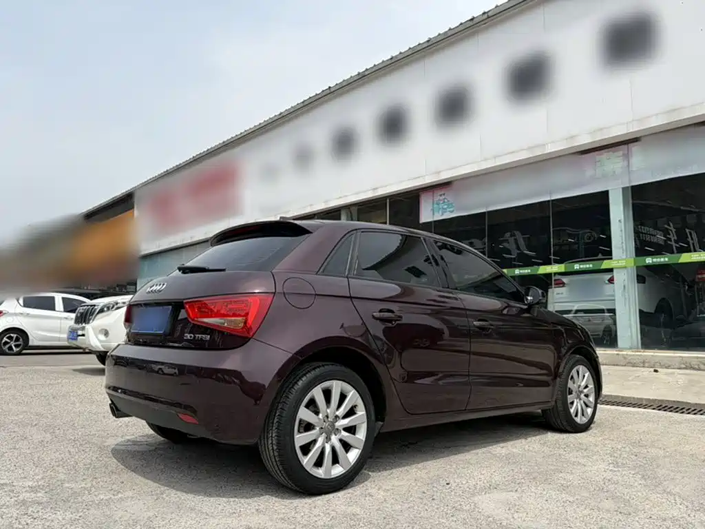 Audi A1 2014 30 TFSI Sportback comfort model купить на сайте DeffCars
