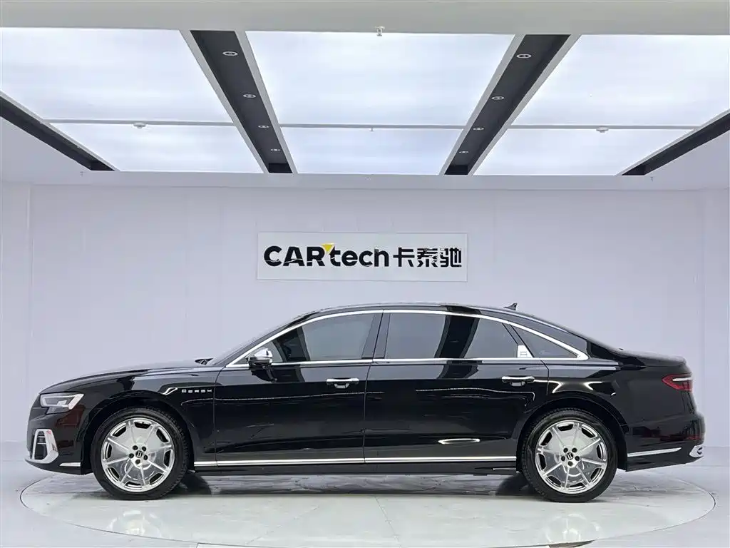 Audi A8 2024 A8L Horch Founder's Edition Classic купить на сайте DeffCars