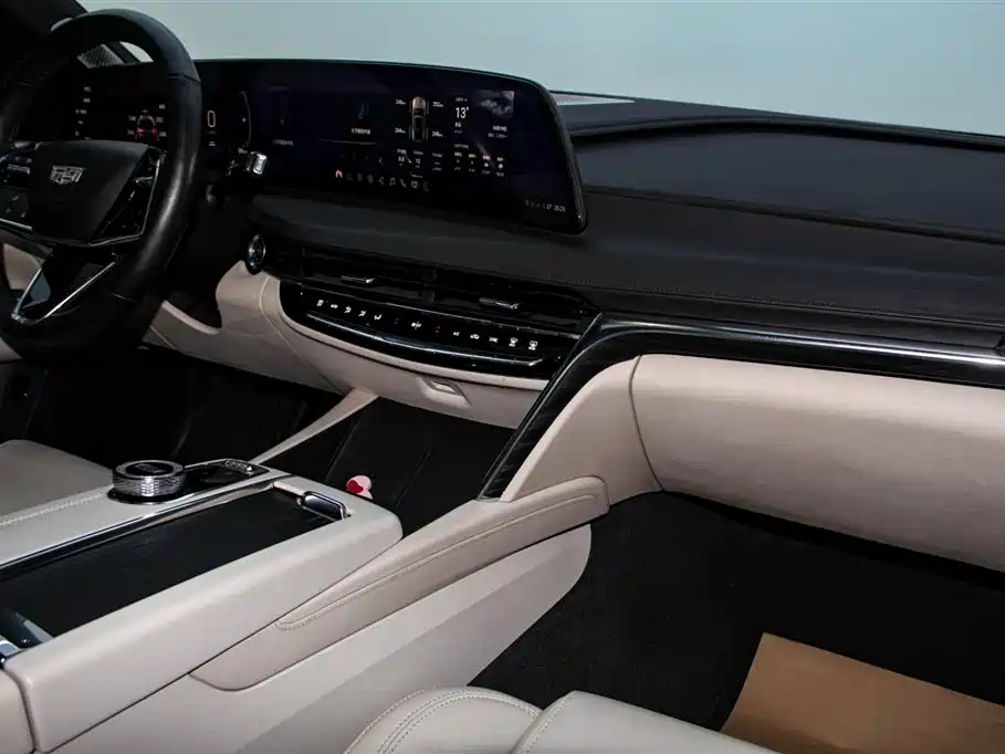 Cadillac CT6 2022 28T luxury model купить на сайте DeffCars