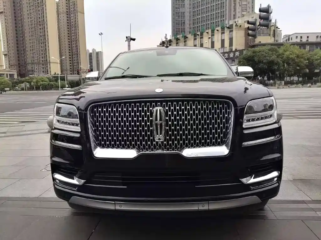 Navigator 2020 3.5T Long Axis Presidential Edition купить на сайте DeffCars