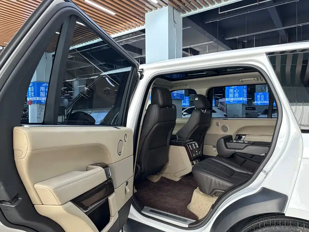 Range Rover 2017 3.0 SC V6 Vogue Extended Edition купить на сайте DeffCars