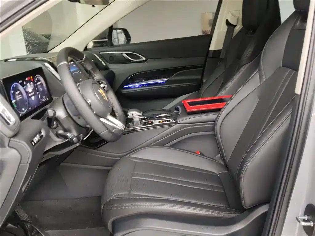 Hongqi HS3 PHEV 2024 115km Jinwei Edition купить на сайте DeffCars