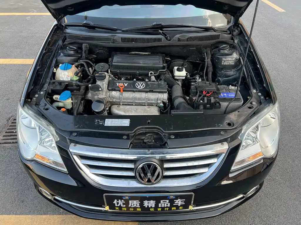 Bora 2012 1.6L automatic luxury model купить на сайте DeffCars