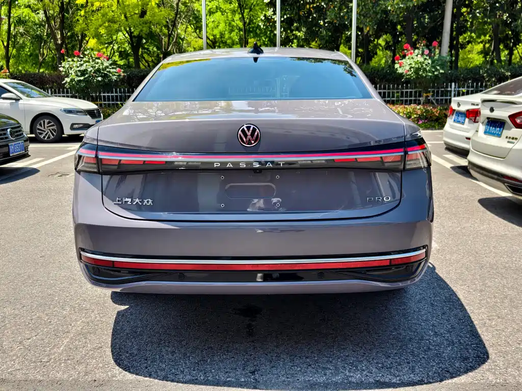 Passat 2025 Pro 380TSI Dragon Edition купить на сайте DeffCars