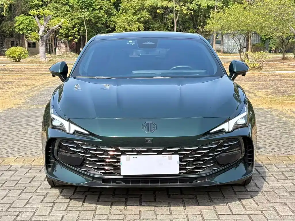 MG7 2023 2.0T automatic Trophy+ engine version купить на сайте DeffCars