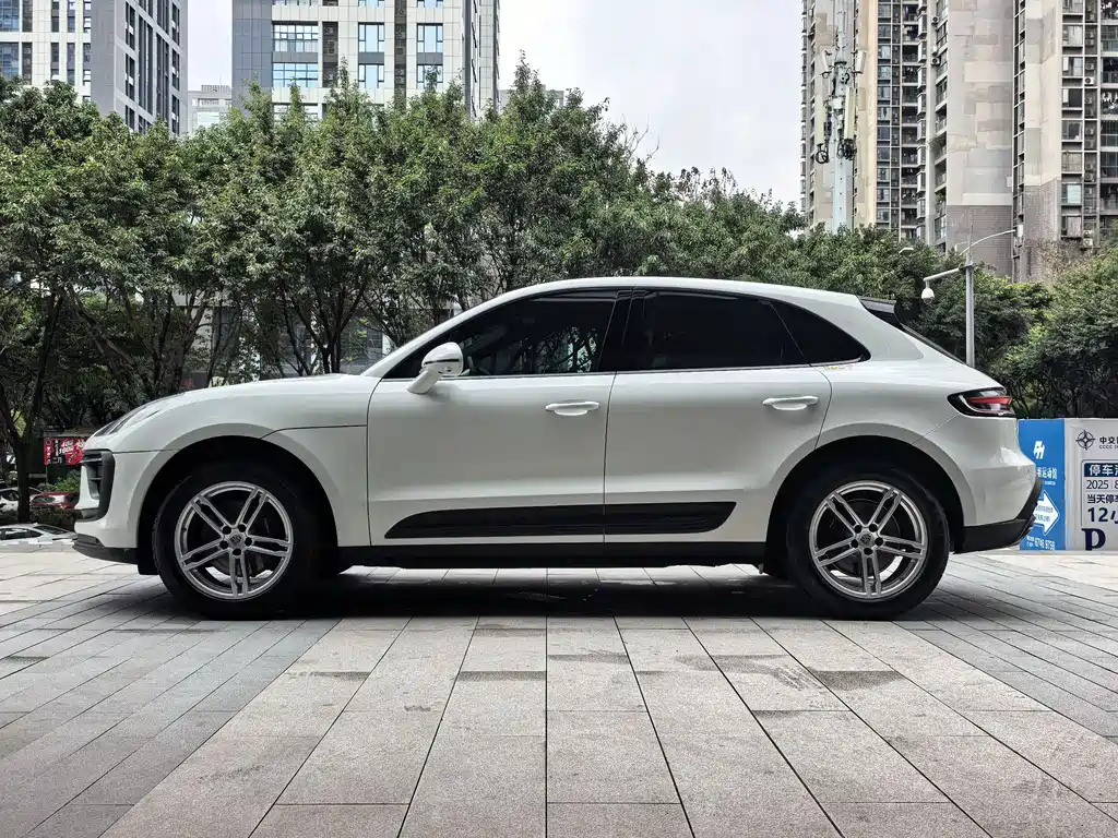 Macan 2022 Macan T 2.0T купить на сайте DeffCars
