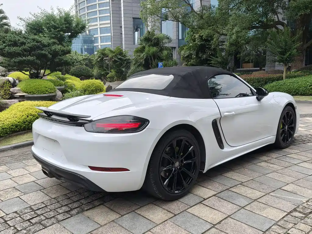 Porsche 718 2018 Boxster 2.0T купить на сайте DeffCars