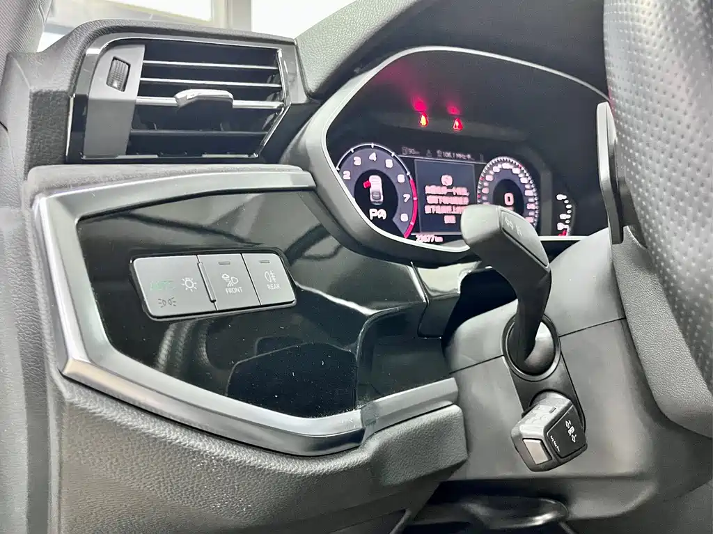 Audi Q3 Sportback 2020 40 TFSI Fashion купить на сайте DeffCars