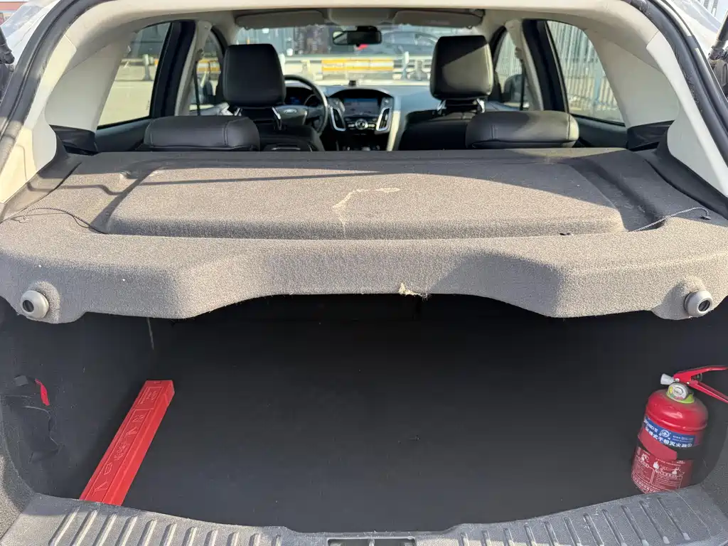 Focus 2018 hatchback classic 1.6L automatic comfort smart mobility version купить на сайте DeffCars