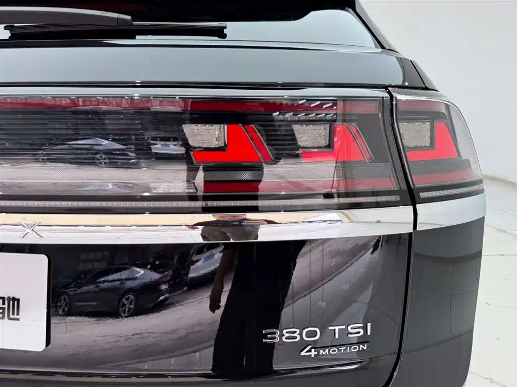 Touron 2024 Touron X 380TSI four-wheel drive luxury version купить на сайте DeffCars