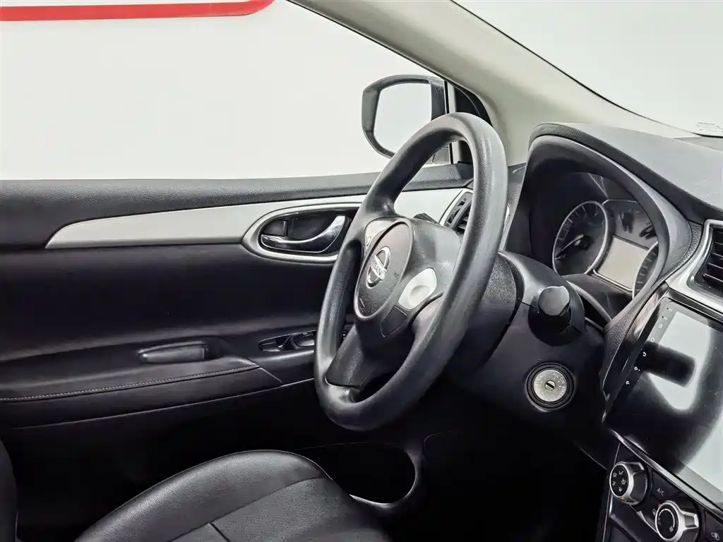 Sylphy 2021 Classic 1.6XE CVT Exclusive Edition купить на сайте DeffCars