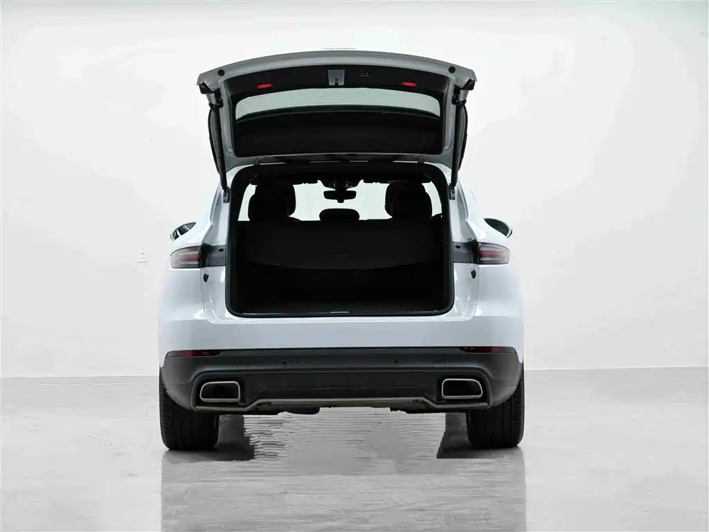 Cayenne New Energy 2019 Cayenne E-Hybrid 2.0T купить на сайте DeffCars