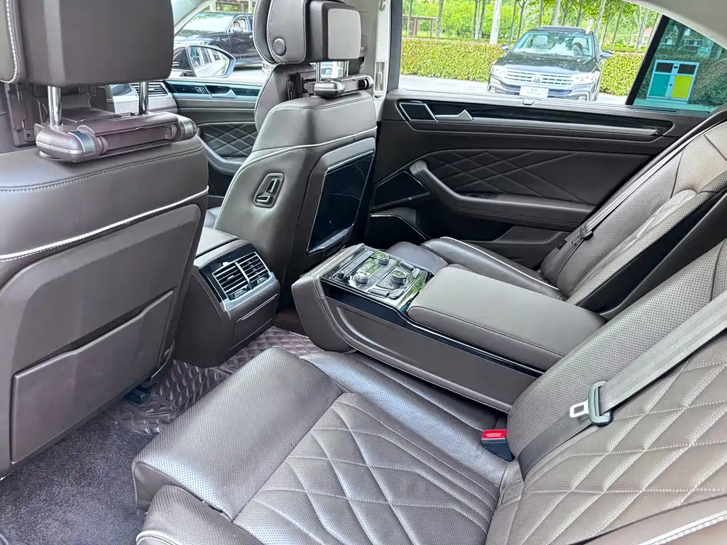Huiang 2021 380TSI Premium Edition купить на сайте DeffCars
