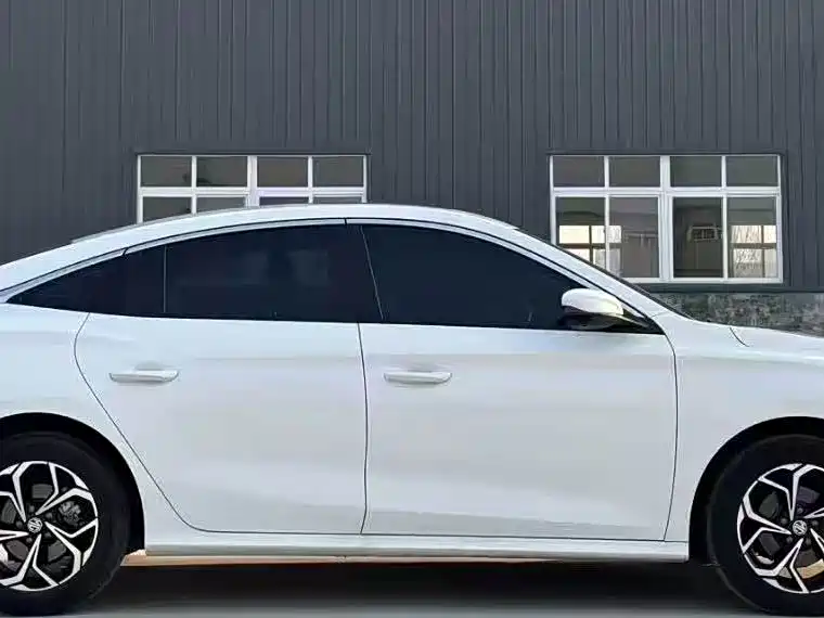 MG5 2023 180DVVT CVT Fashion Edition купить на сайте DeffCars