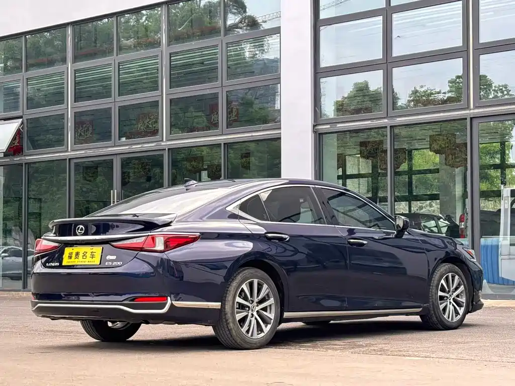 Lexus ES 2018 200 Excellence Edition National V купить на сайте DeffCars