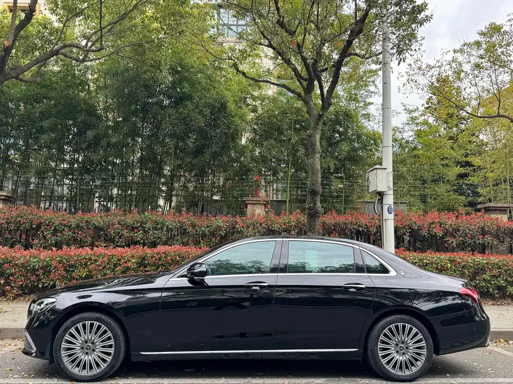Mercedes-Benz E-Class 2021 E 300 L Luxury Model купить на сайте DeffCars