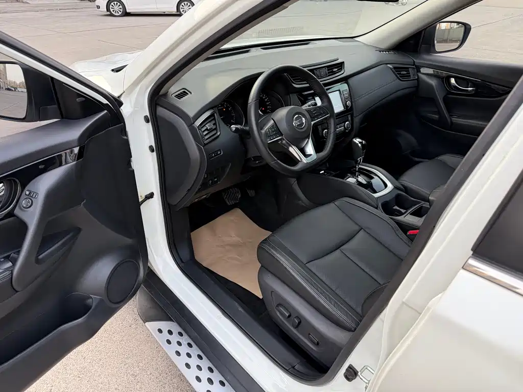 X-Trail 2019 2.0L CVT Comfort Edition 2WD купить на сайте DeffCars