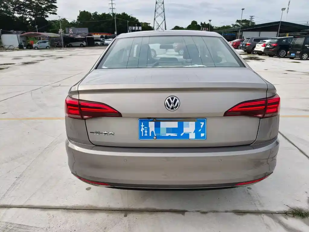 Bora 2019 1.5L automatic comfort model купить на сайте DeffCars
