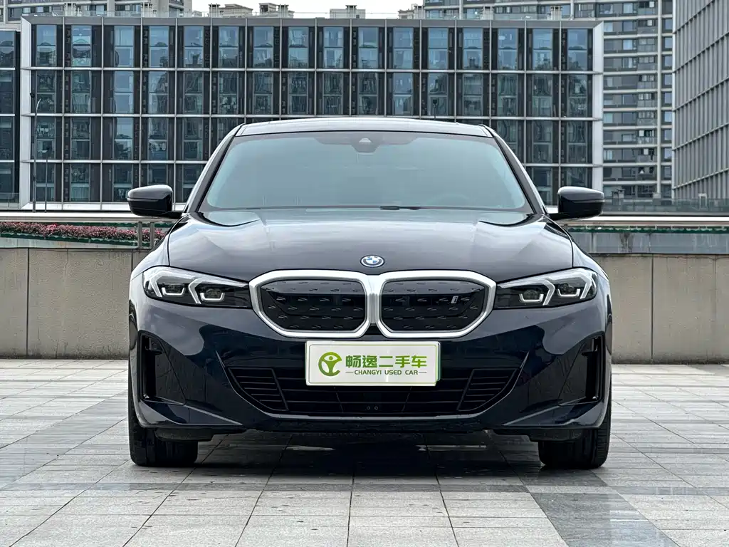 BMW i3 2024 eDrive 35 L купить на сайте DeffCars