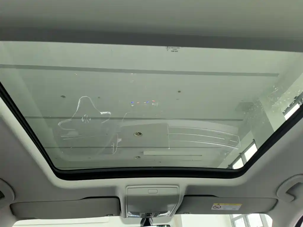 Tiguan L 2024 330TSI automatic two-wheel drive R-Line version купить на сайте DeffCars