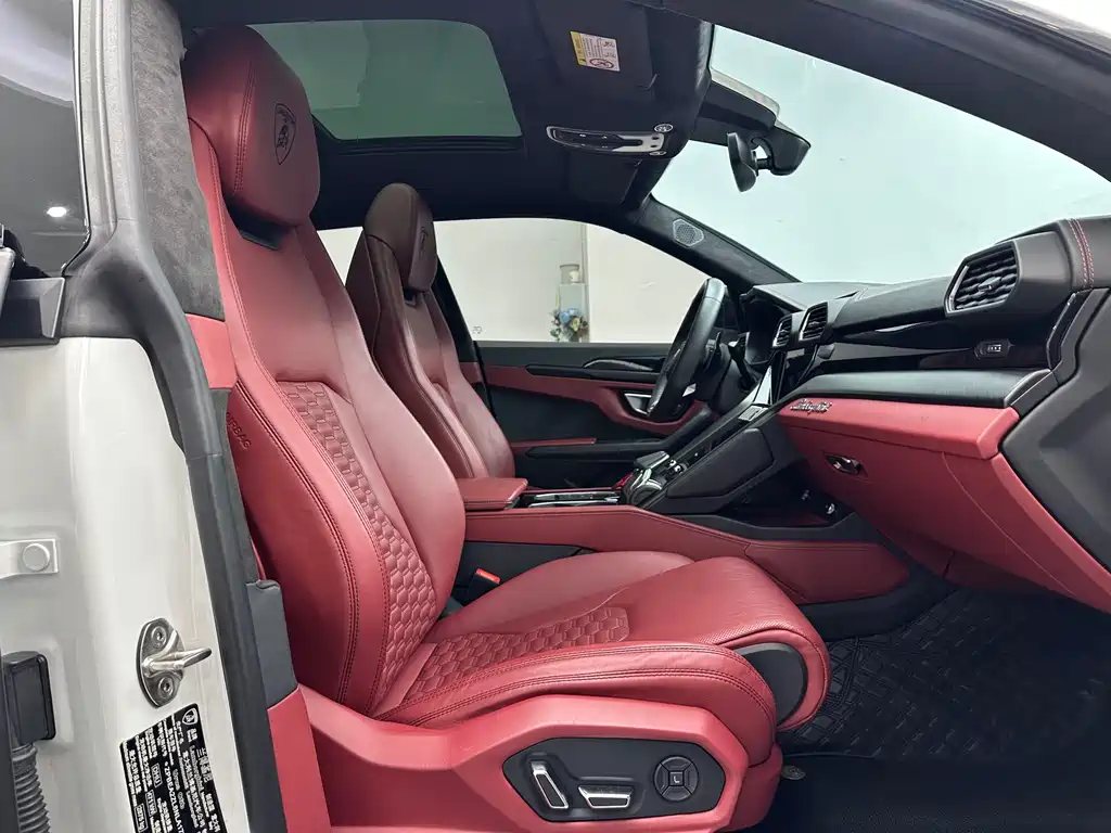 Urus 2021 4.0T V8 купить на сайте DeffCars
