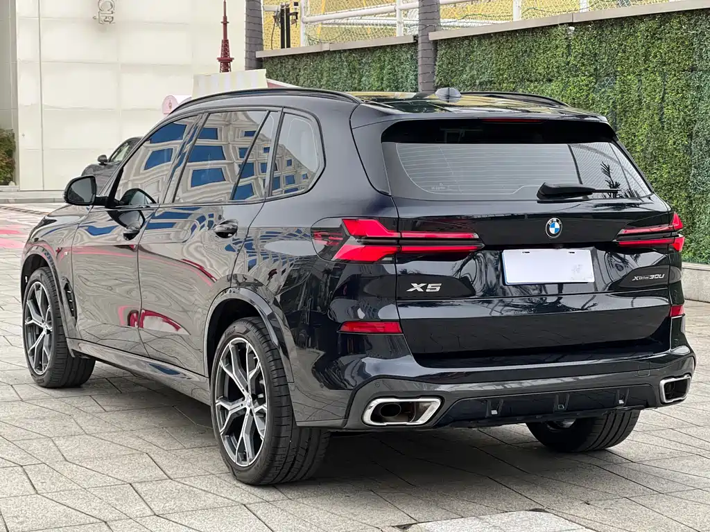 BMW X5 2025 xDrive 30Li Exclusive M Sports Night Package купить на сайте DeffCars