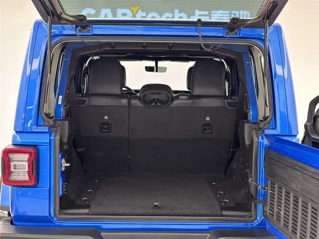 Wrangler 2022 2.0T Highlander Four-Door Edition купить на сайте DeffCars