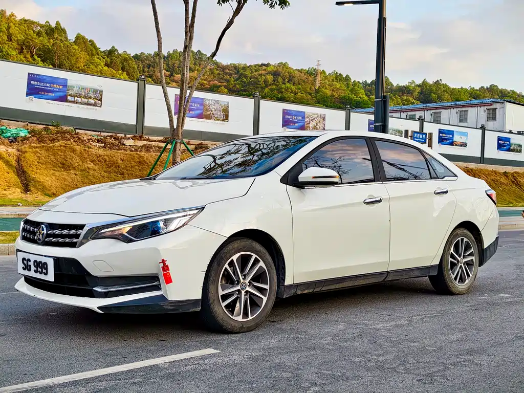 Venucia D60 2018 1.6L CVT Intelligent Link Elite Edition купить на сайте DeffCars