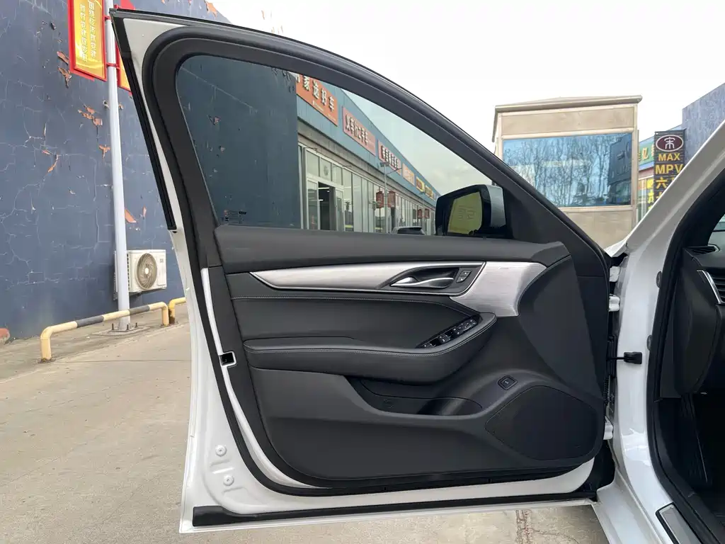 Cadillac CT5 2023 28T luxury model (standard version) купить на сайте DeffCars