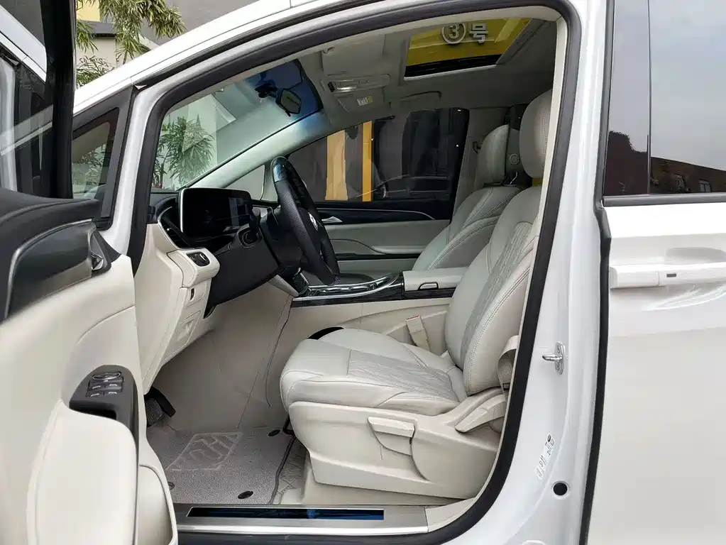 Buick GL8 2022 ES Lu Zun 653T Comfort Type купить на сайте DeffCars