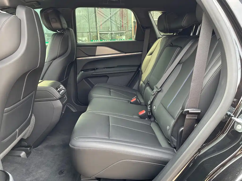 Cadillac XT5 2025 2.0T luxury model купить на сайте DeffCars