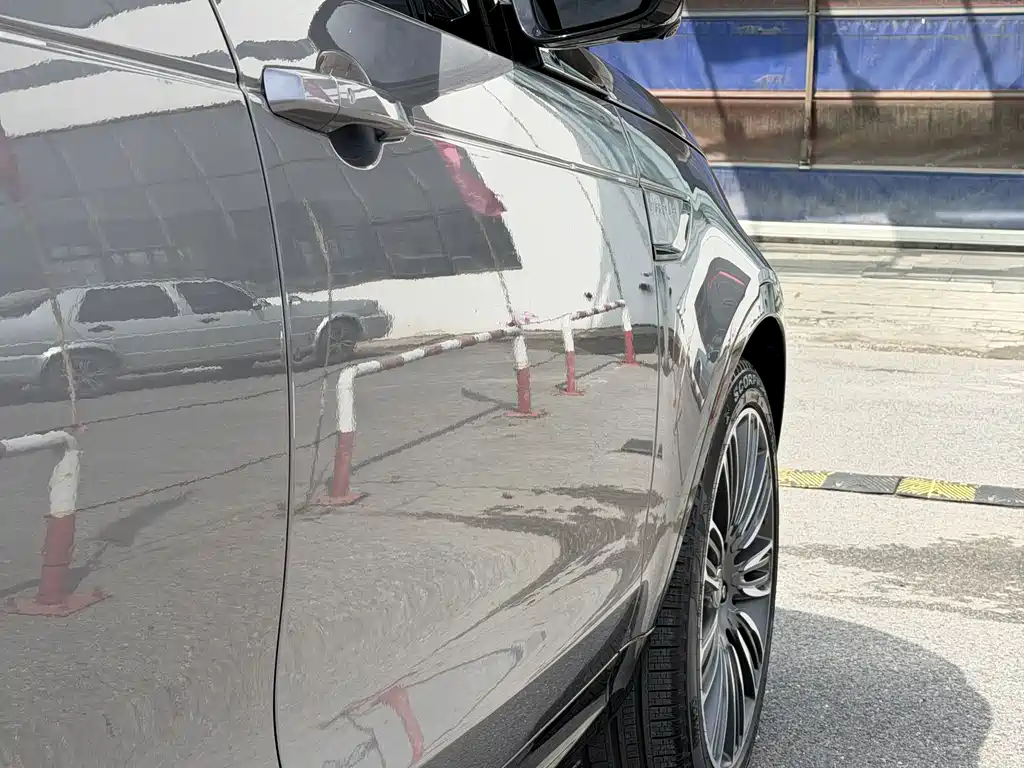 Discover the 2023 facelift 360PS R-Dynamic SE купить на сайте DeffCars