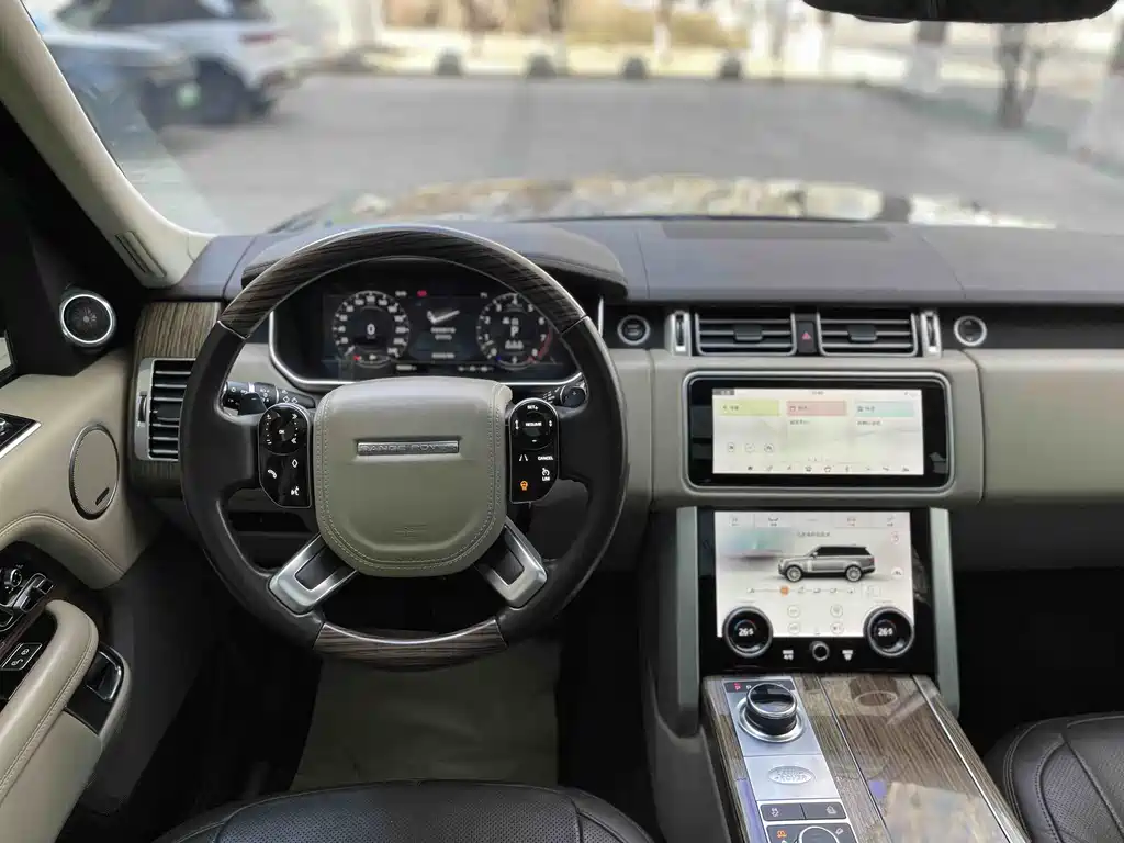 Range Rover 2019 3.0 SC V6 Legendary Extended Edition купить на сайте DeffCars