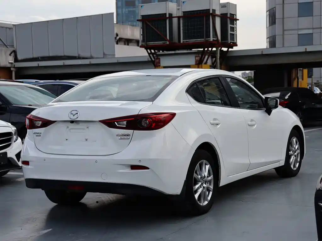 Mazda3 Angkesela 2017 Sedan 1.5L Automatic Comfort Type National V купить на сайте DeffCars
