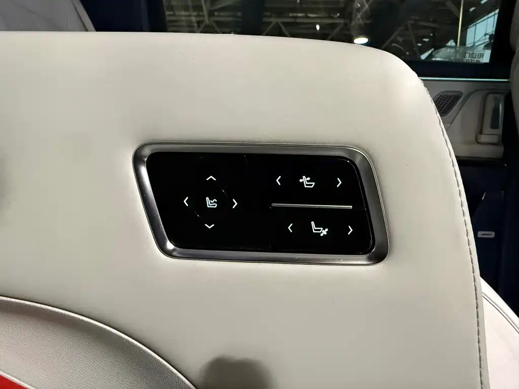 Buick GL8 New Energy 2024 Lu Zun Luxury Edition 7 seats купить на сайте DeffCars