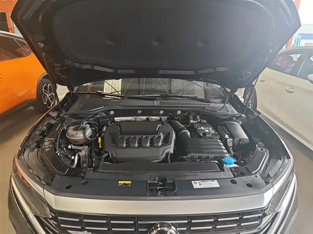 Passat 2025 Outstanding Model 380TSI Dragon Edition купить на сайте DeffCars