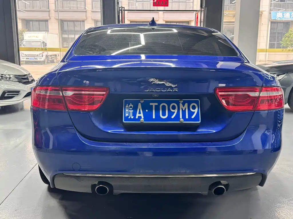 Jaguar XEL 2018 2.0T 200PS Exclusive Edition купить на сайте DeffCars