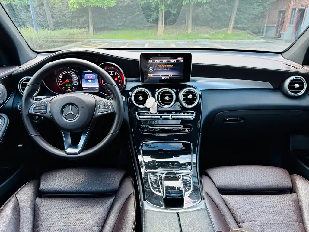 Mercedes-Benz GLC 2017 GLC 260 4MATIC luxury model купить на сайте DeffCars