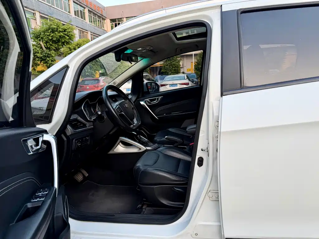 Vision X3 2017 1.5L automatic premium model купить на сайте DeffCars
