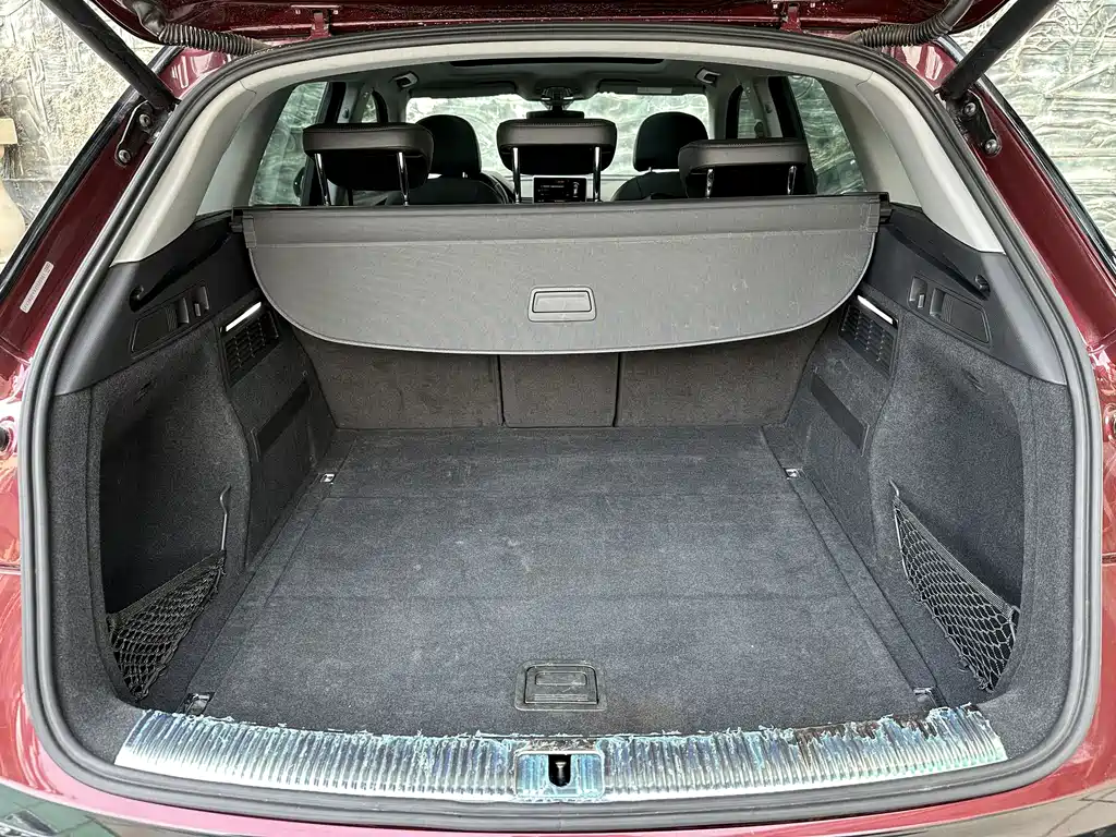 Audi Q5L 2018 40 TFSI enjoys fashionable style, National V купить на сайте DeffCars