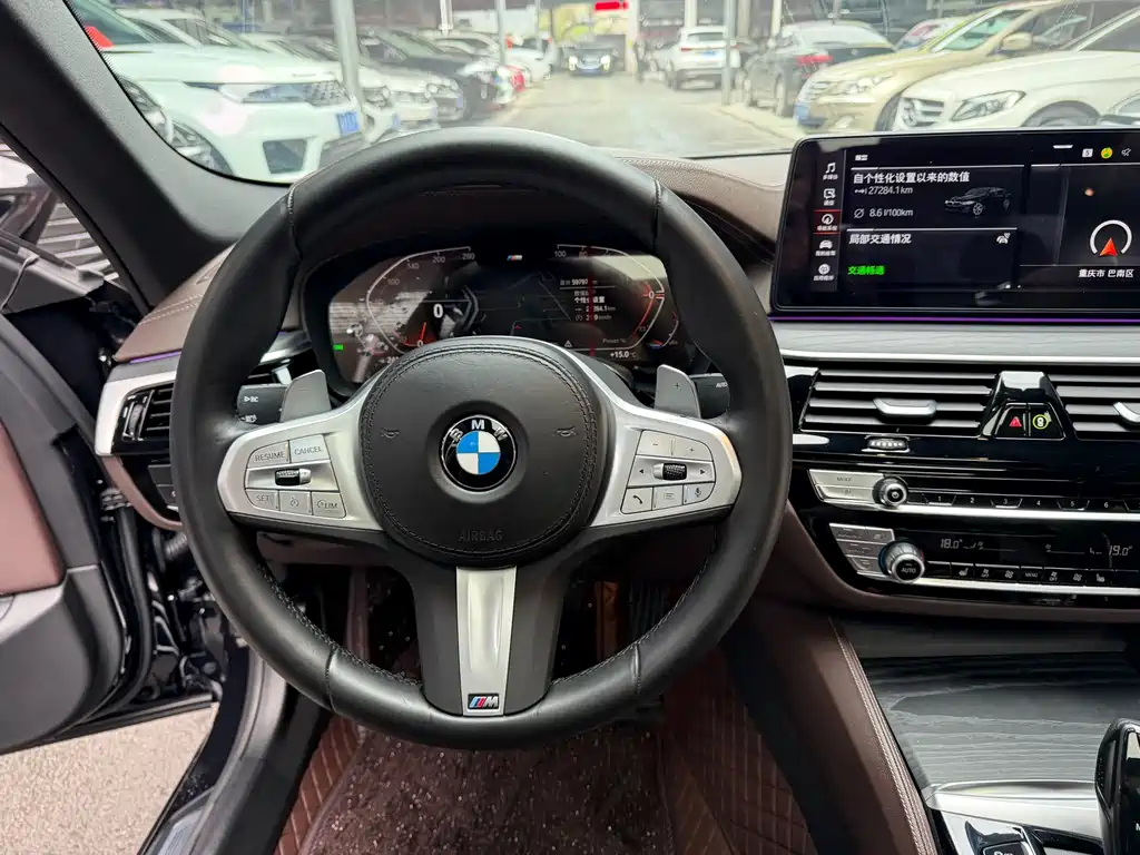 BMW 5 Series 2023 facelift 530Li leading M sports package купить на сайте DeffCars