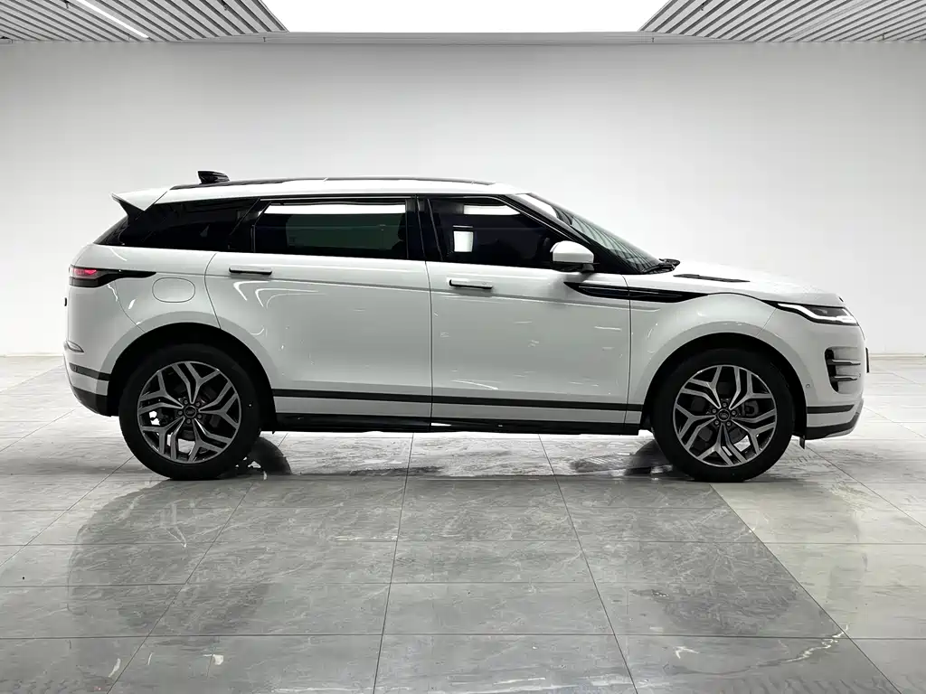 Range Rover Evoque 2023 Evoque L 249PS Luxury Edition купить на сайте DeffCars
