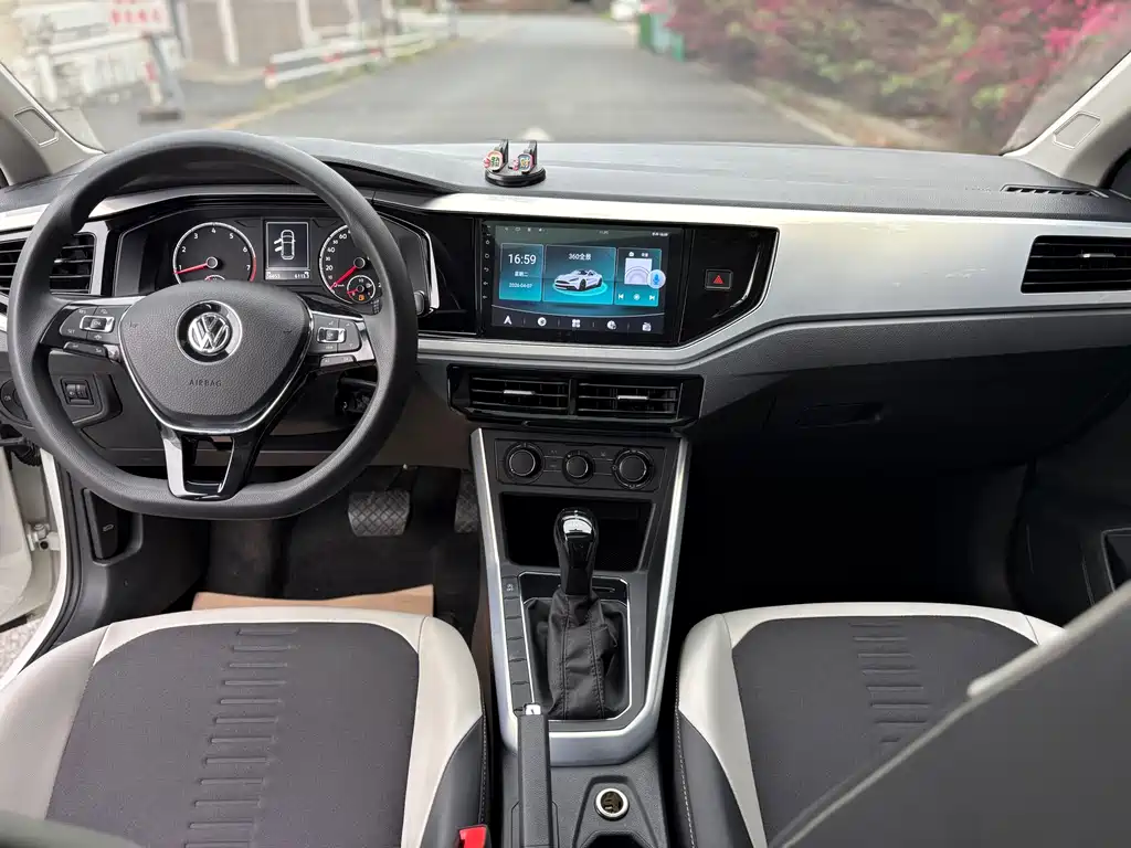 Polo 2019 Plus 1.5L Automatic Colorful Technology Edition купить на сайте DeffCars