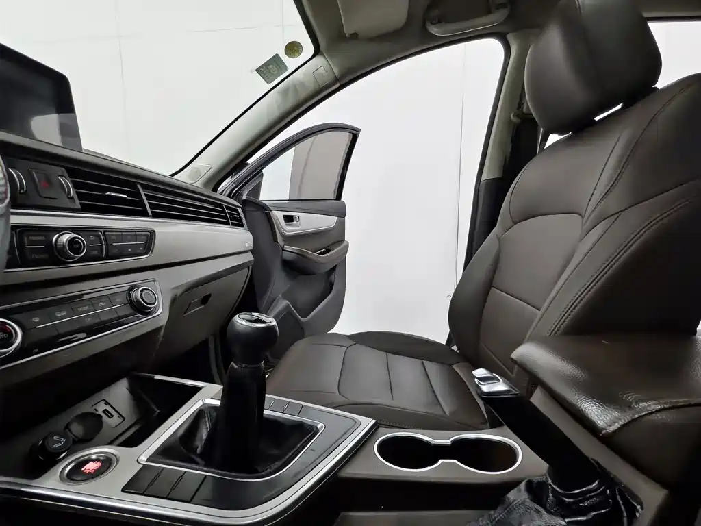 Jingyi X5 2017 1.6L manual luxury model купить на сайте DeffCars