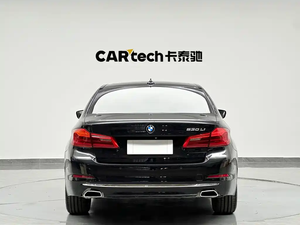 BMW 5 Series 2018 Facelift 530Li Exclusive Luxury Package купить на сайте DeffCars
