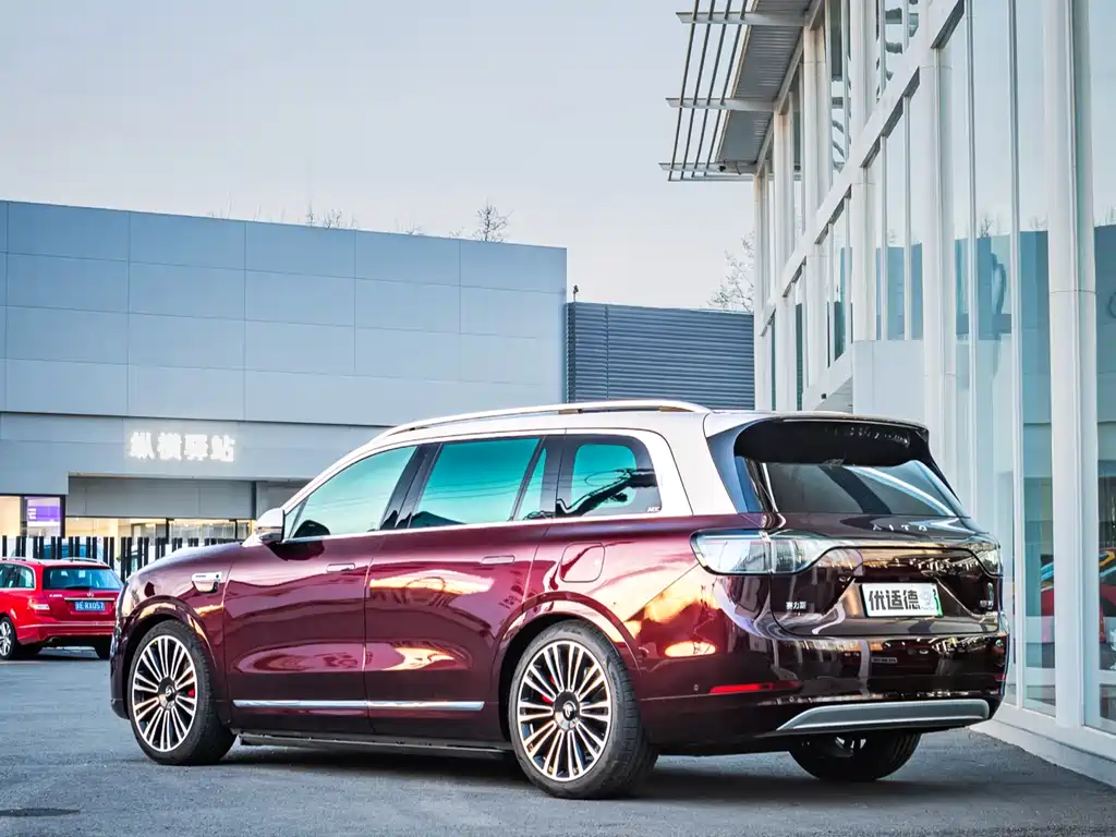 Wenjie M9 2025 extended range Ultra version 52kWh 5-seat version (896-line lidar) купить на сайте DeffCars